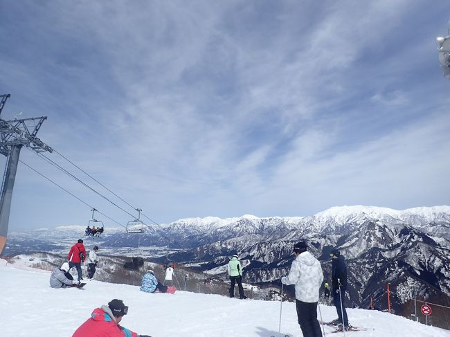 1月に関東でも大雪が降りましたが、積もった雪に2歳の娘は大喜び！<br />親も久しぶりにスキーに行きたいな～なんて思いながら、バタバタ毎日を過ごしていたらあっという間に3月に。<br />3月でも楽しめるところ…ということで、ガーラ湯沢に行ってきました☆<br />