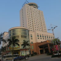 ベトナム　「行った所・見た所」　モンカイのマジスティックモンカイホテルに宿泊