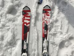 孫と春スキー・20数年振りにスキー場へ・・昔取った杵柄で滑れた？というほどの傾斜ではないけどね！・と・☆カタクリと花ばな☆