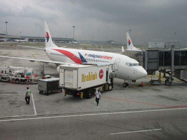 マレーシア航空のカンボジア発券の復路の最終区間です。今回は、、マレーシア航空でクアラルンプールからプノンペンへ向かいます。っ機材もきれいで、新しい感じがして快適でした。
