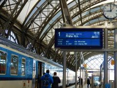 ２０１７ＧＷ　初の東ドイツ～プラハ　【６８】　ドレスデンからプラハへ　まずはドレスデン中央駅