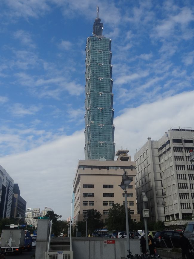 2014年12月にキャセイパシフィック航空利用で3泊4日の台湾旅行にいってきました。本旅行記は最終日で、台北市内観光ののち、午後のキャセイパシフィック航空で帰国するまでです。