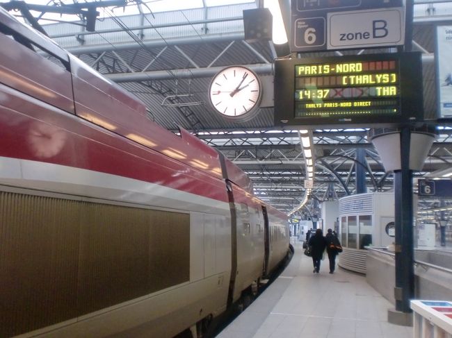 少し前になりますが2012年の1月に関空からエールフランス航空利用ロンドン3泊5日のツアーにいってきました。到着の翌日はロンドン市内観光、3日目はドーバー海峡を渡る特急列車ユーロスターと高速列車タリスを利用して、ベルギーのブリュッセルとパリ(乗り換えのみ)へ行ってきました。本旅行記は後編でユーロスターで出国してブリュッセルへ向かうところから帰国までです。