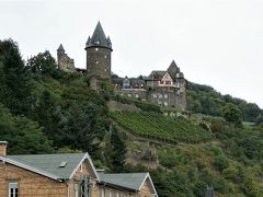 まずはライン川を望むシュターレック城☆バッハラッハ街歩き1　秋の風物詩ドイツ・スイスの旅10-3