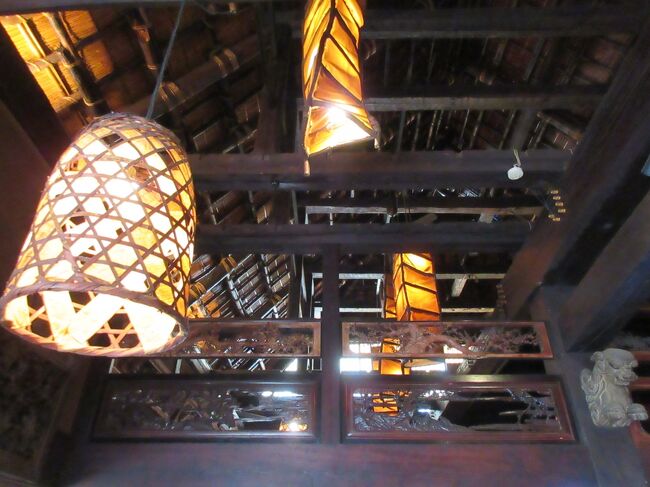 人気の道の駅 田園プラザ川場 や 花の寺 吉祥寺などがある川場村<br /><br />吹き割りの滝などにも近く <br />いつもは 自然を 「まんま 丸かじり」みたいな楽しみ方をしているのですが<br /><br />今回は カフェと温泉宿と言う「文明」?(はい?)を楽しんできました(^ω^)<br /><br />季節限定の果樹園カフェ「 ティア・ツリー」でランチ<br />川場温泉かやぶきの源泉湯宿 「悠湯里庵(ゆとりあん)」で日帰り温泉 <br /><br />短く言うと 「川場でランチと風呂」 …………さて!行ってみよー(^ー^)<br /><br /><br />