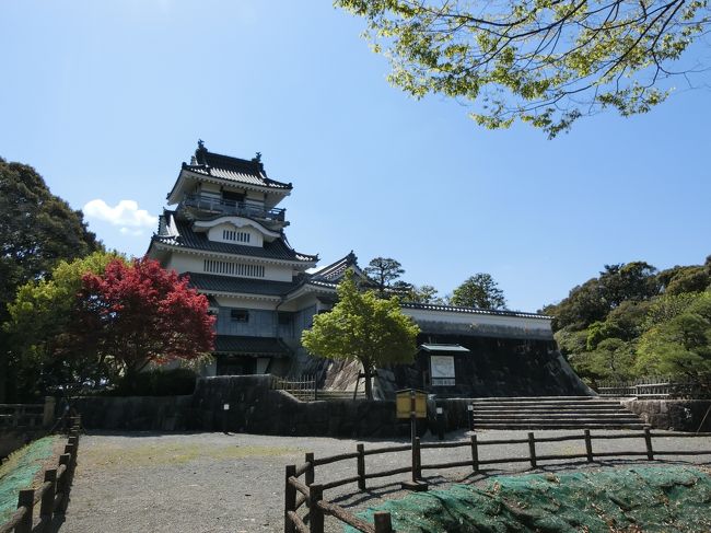 小山城を訪れました。<br />元々は、今川氏によって築かれた山崎の砦が所以になっています。今川が織田信長に敗れた後は、大井川を挟み東を武田、西を徳川が治めることに。<br />そんな中、武田は大井川を越えて山崎の砦に入って小山城を築きました。<br />その後、徳川はこの城を落とすのに10年かかっています。<br /><br /><br />