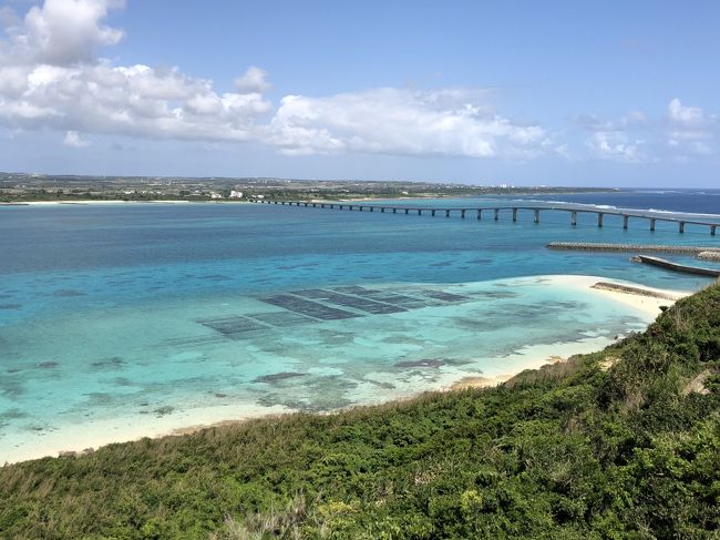 宮古島3日目は新たなビーチを求め<br />出来たら泳いでみよう～！と<br />取りあえず水着を持たず、東洋一綺麗なと言われる<br />与那覇前浜ビーチへ・・<br />少し様子見て「泳いでみよう～」と、ホテルへ帰り<br />水着ﾁｪﾝｼﾞそれから車に乗り込み<br />潜れる方がいいんじゃないか？と・・・行き先変更～<br />スマホ検索し、、 新城海岸へ<br />ネットでは駐車場有料と書いてありましたが<br />去年は有料でしたが今年は無料と・・<br />交渉の上ウエットスーツとシュノーケルセット（足ヒレも）￥2000レンタルし<br />潜ることに・・（パラソル、うきわ大をサービス）<br />トイレも4/1からオープンしたそうで（綺麗でした）帰りはその中で着替えしました<br />＊水のシャワーも近くにありました<br />その後、「島カフェとうんからや」で遅めのランチ<br />来島大橋へ（これで宮古島の３つの橋を制覇）行ったり来たり<br />夕方、東平安名崎で海を眺め<br />平良の繁華街の居酒屋・五鉄で夕食<br /><br />4/3　与那覇前浜ビーチ～来間島<br />　　 新城海岸（シュノーケル）<br />　　 昼≫海岸でオイルおにぎり＋スープ軽くたべて～<br />　　　　 島カフェとうんからや<br />　　 東平安名崎<br />　　 夜≫五鉄<br /><br />最終日<br />朝食バイキング会場でとなりに<br />篠原信一さんが（大きい～～）<br />プライベートで家族でこられていました<br />同じホテル宿泊、しかも大勢の人の中で普通に食事・・・<br /><br />4/4　琉球の風へ（ホテル前）<br />　　 チェックアウト～あたらす市場<br />　　 宮古島空港<br />　　 昼≫空港で宮古ソバを<br />　　 宮古島～関空　ＡＮＡ便