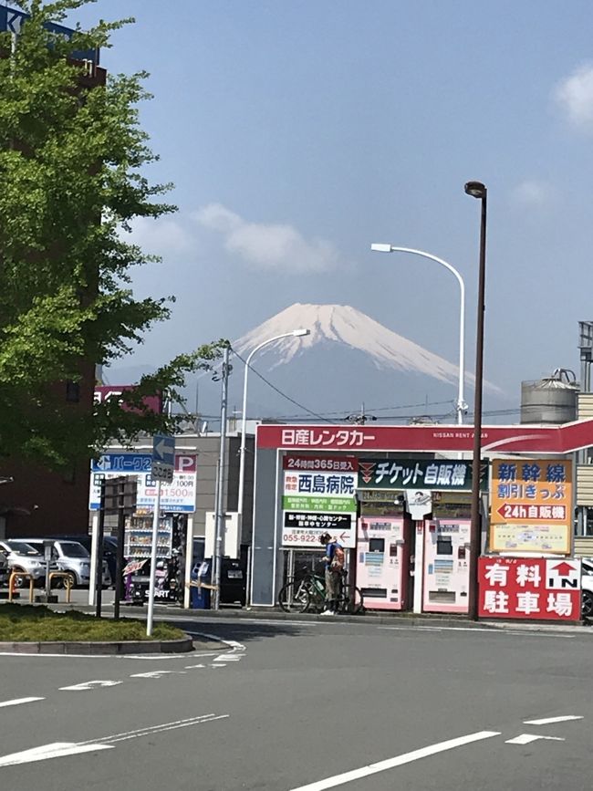 東京出張中にまだ行ったことのない県に行ってみようと思い、今回初めて静岡県に突入！<br />東京から新幹線で三島に行き、そこから在来線で熱海、小田原を散策し東京への旅。<br />第１段は『三島編』！<br />今回初めて知りましたが、三島は意外と水の街なのです。