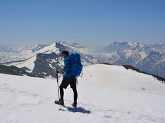 残雪の巻機山日帰り登山【井戸尾根コース】