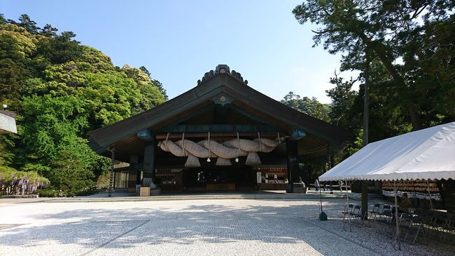 子供はもう付いて来ないので奥さんと2人で念願の出雲大社へ。<br />往復1000キロの旅、楽しく思い出に残る良い旅でした。出来れば石見銀山にも行きたかったけど今回はパス。次回に！