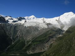 スイス最高峰ドーム(4545m)、ミシャベルアルプスの峰々、さらに壮大なフェー氷河の眺めを楽しむ
