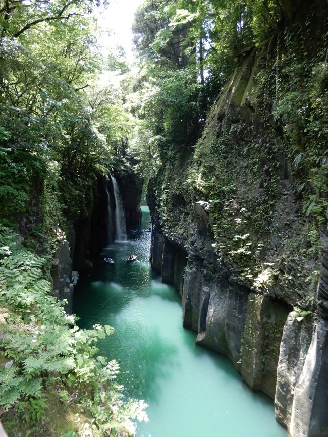 日本１００名城巡り　９４城目平戸城・９５城目熊本城登城後、３日目は城から離れ、妻が行きたがっていた高千穂峡を訪れ、阿蘇で馬に乗る計画です。