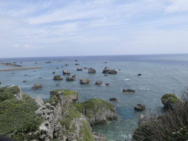 一昨年から毎年恒例になっているGWの沖縄旅行。今回は、昨年9月に引き続き宮古島に行ってきました。<br /><br />昨年のブログ。<br />2017年　沖縄・宮古島の旅<br />1日目<br />http://gazoo.com/my/sites/0001465409/scenari/Lists/Posts/Post.aspx?ID=594<br /><br />2日目<br />前半<br />http://gazoo.com/my/sites/0001465409/scenari/Lists/Posts/Post.aspx?ID=595<br />後半<br />http://gazoo.com/my/sites/0001465409/scenari/Lists/Posts/Post.aspx?ID=596<br /><br />3日目<br />前半<br />http://gazoo.com/my/sites/0001465409/scenari/Lists/Posts/Post.aspx?ID=597<br />後半<br />http://gazoo.com/my/sites/0001465409/scenari/Lists/Posts/Post.aspx?ID=598<br /><br />4日目<br />前半<br />http://gazoo.com/my/sites/0001465409/scenari/Lists/Posts/Post.aspx?ID=600<br />後半<br />http://gazoo.com/my/sites/0001465409/scenari/Lists/Posts/Post.aspx?ID=601<br /><br />5日目（最終日）<br />http://gazoo.com/my/sites/0001465409/scenari/Lists/Posts/Post.aspx?ID=602<br /><br />