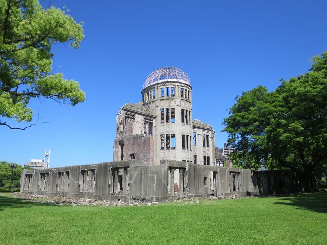 前月に続き、今月も出張で広島へ行ってきました。今回は寝台特急サンライズ号に乗るスケジュールを組んだので時間に余裕ができ仕事前に広島城と原爆ドーム、平和記念公園に寄る事が出来ました。<br /><br />