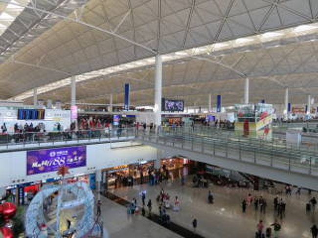 香港を去る日。香港国際空港から関西空港までの空の旅を紹介します。