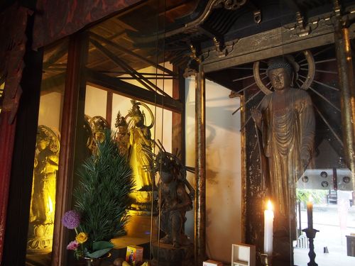 西国三十三所第5番札所、葛井寺の阿弥陀二十五菩薩堂の公開