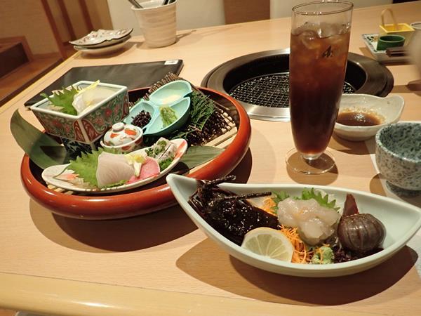 伊豆下田温泉旅（５）下田大和館・炭火ダイニングでゆったりと豪華な夕食