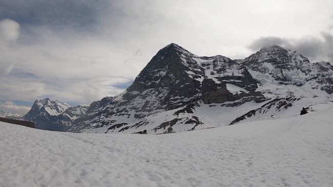 スイス旅行に行ってきました。<br />行程<br />- チューリッヒ空港到着<br />- インターラーケンでユングフラウ<br />- ベルンで町歩き<br />- チューリッヒ空港から帰国<br /><br />本日はユングフラウヨッホへ行って来ます。