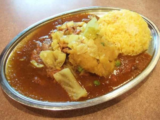 それは アジアの 真実を 語ろう お食事会の 前夜祭 〜 が! 何か? お噂に よりますと? 東京 銀座の 有名ブランド カレー屋で 開かれると 〜? ふふふ〜 誰だ? ここ ご予約 したの 〜 ?