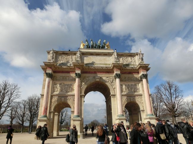 大好きになったチェコとお別れし、フランスに移動です。<br /><br />1度は訪れたかった国、フランスへ!