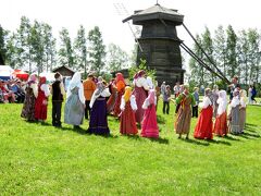 Russia　ロシアを楽しむ(9/12)　　　　　　　スーズダリの木造教会博物館のお祭り