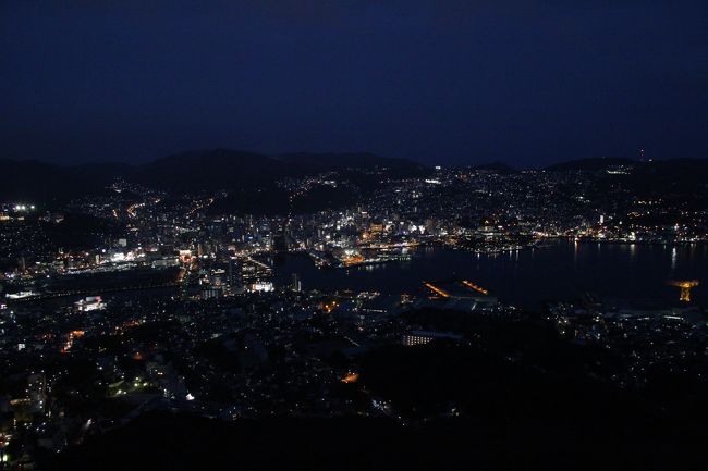 二日目 後半<br />有田の観光後、計画通り15時に長崎空港近くにあるレンタカー営業所で返却しました。<br />佐賀はまだまだ見たいところがあったけど、長崎も行きたいところがたくさんあります。<br /><br />スケジュール的に稲佐山の夜景を見るのはなるべくこの日にしたかったので、お天気がどうなるか心配していました。<br />調べてみたら今夜のお天気は曇りで明日の夜は雨だったのでセーフ。<br /><br />次の日稲佐山を見上げると雲が被っていたのでこの日にして正解でした。<br /><br /><br />6/6 福岡空港 → 呼子 → 伊万里<br />6/7 有田町散策 → 長崎<br />6/8 長崎観光<br />6/9 長崎観光