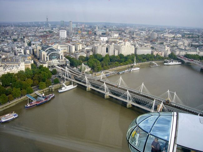 &lt;2009.09.20日曜日&gt;<br /><br />◆09:00-10:00<br />London Eye<br /><br />◇ロンドン 泊<br />ホテル：プレジデントホテル(ラッセルスクエア)<br /><br /><br />ロンドン・アイに乗ってきました<br />予約を日本で取って…