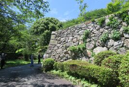 2018梅雨、三重の名城(1/10)：田丸城(1)：名古屋からバスで玉城町へ、田丸城址石碑