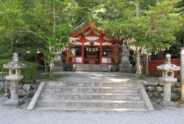 2018梅雨、三重の名城(7/10)：多気北畠氏城館(3)：北畠神社、狛犬、北畠氏像