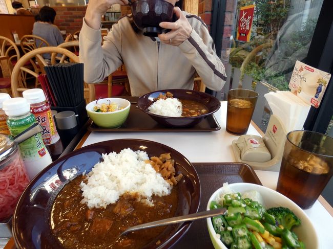 エクシブ伊豆はラウンジシーガルがセルフラウンジになり、日本料理 黒潮の朝食がバイキングスタイルになってしまい、配膳されて食べられる朝食は、日本料理 黒潮で、バイキング客に交じって食べるコンチネンタルだけになってしまいました。<br /><br />前日は、そのコンチを食べたので、二日続けてバイキング客に交じってのコンチはつまらないと思い、朝食前にチェックアウトします。<br />