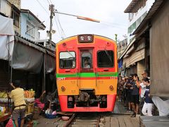 メークロン鉄道市場とマングローブ・クルーズと子持ち蟹！