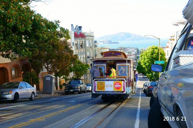 アメリカ西部のヨセミテ、イエローストン＆グランド・ティトンそしてグランドサークルを一人旅で回ってきました<br />今回はそのうちヨセミテ国立公園へのベース基地としたサンフランシスコ編です<br /><br />サンフランシスコは1991年6月、初海外デビューした際に訪れたことがあり、ケーブルカーとキレイな街並みが深く印象に残っています<br /><br />この「想い出のサンフランシスコ」を昔の思い出をなぞりながらその後の変貌を興味深くウォッチしました<br /><br />名曲 &quot;I left my heart in San Francisco&quot; （想い出のサンフランシスコ）をBGMとして聞きながらご一読下さい<br /><br />https://www.youtube.com/watch?v=3fpE5FfP05M<br />*写真の掲載に当たっては観光時間その他の参考になるように撮影された時刻を追記、また1991年に訪れた際に撮った古い写真も一部活用しました