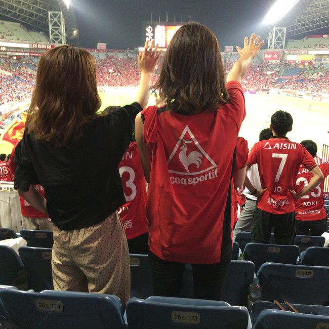 2ヶ月に亘るW杯中断後のJ1再開初戦、アウェイ浦和レッズ戦の観戦にさいたまへ…<br />例によって名古屋からの上京時の移動手段はヒコーキ一択!<br />この羽田往復にて2018年のJGPステイタスに到達するので修行の一環でもあります。<br />このところの猛暑は名古屋のみならず首都圏に於いても猛威を振るっていて最高予想気温が軒並み36℃を超えなんとする気象状況のなか、行けるところまで行ってみようと輪行を決行!<br />距離より暑さで疲労困憊となりながらも、結果的には青物横丁駅から埼玉スタジアム2002までの47kmを無事"完走"しました。<br /><br />あぁ、試合は…<br />我が軍毎度お馴染みの3失点で完敗の巻…orz