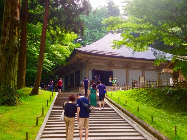 三連休を利用して夏の岩手を訪れてみました。１日目が盛岡で２日が平泉です。