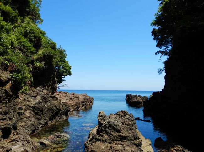 能登半島1週ドライブ2日目は能登半島最先端とうたっている珠洲岬へ。<br />そこから塩田、千枚田、輪島を通って日本海に沈む夕日を見た後、金沢へ戻ります。