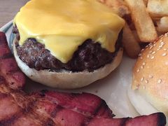 ニューヨークで食べた本当においしいハンバーガーのお店7選