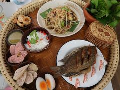 端午節バンコク3★娘8ヶ月2度目のタイDay3　物件探しの合間のタイ料理　～TOM N TOMS COFFEE・LAEM CHAROEN SEAFOOD・SANSAB～