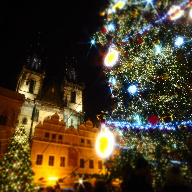 2017/12/2~12/9 新婚旅行で大好きなヨーロッパのクリスマスマーケットへ!<br />12/2-4 チェコ・プラハ ←この記事です<br />12/4-5 チェコ・チェスキークルムロフ<br />12/5-7 オーストリア・ウィーン<br />12/7-9 ハンガリー・ブダペスト<br /><br />ヨーロッパが大好きで、新婚旅行で好きな時期に休めたので<br />安いオフシーズンに!<br />