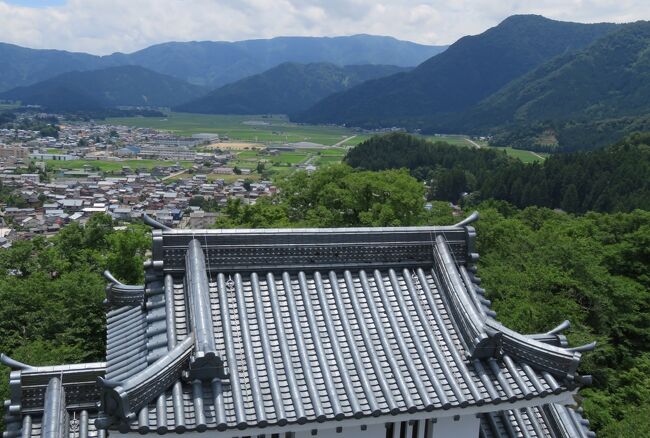 2018梅雨、福井の続百名城(5/10)：越前大野城(5)：大天守、小天守、麓の眺望、お福池