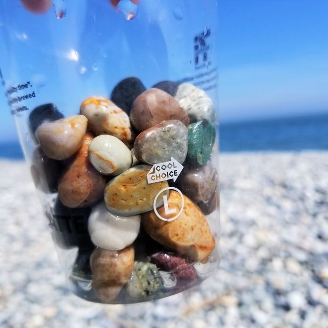 富山県には天然のヒスイ原石がひろえる海岸があります。<br /><br />宝もの探しを楽しむ1泊2日。<br /><br />思いがけず新月の翌日で、天の川も観ることができました。