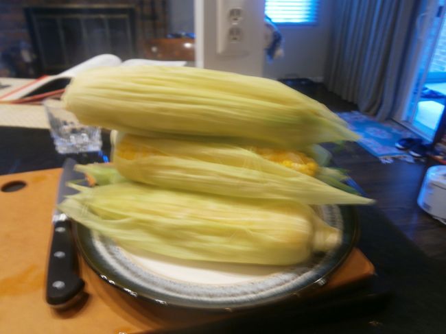 夕食会の準備で近くの産直マ-ケットで買物