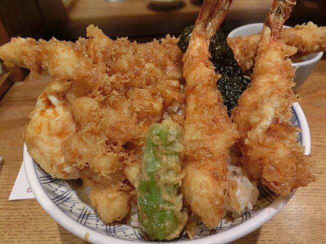 暑い中、安くて美味しくて行列の絶えない天丼やさん《金子半之助》さんへ天丼食べたさに行って来ました♪<br /><br />