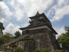 灼熱の盛夏に歩む、北陸の戦国旅路(1日目 丸岡城、養浩館庭園)