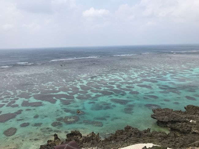 夏の宮古島の旅、後半です。かねてから一度泊まりたいと思っていた宮古島のホテルRENN。<br />なんとか予約が取れたので行って来ました。ちょうど台風が来ていてトラブルありでしたが、ゆったり・まったりとくつろぐことができました。<br />前半の東急リゾーツ滞在編もありますので良かったらご覧ください。