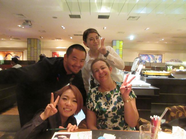 バルバッコーア心斎橋店にフェイジョアーダを食べに行った<br /> その時に娘がサプライズで誕生日を祝ってくれた<br /><br />子供のころから誕生日は夏休み期間中にて<br /> 誕生日会をすることも無かったし、1人で祝うものだと思ってた<br /><br />日本サイドだけではなく、ブラジルからもメッセが来た<br /> まもなく会えるもんな~、早くブラジルに帰りたい<br /><br />