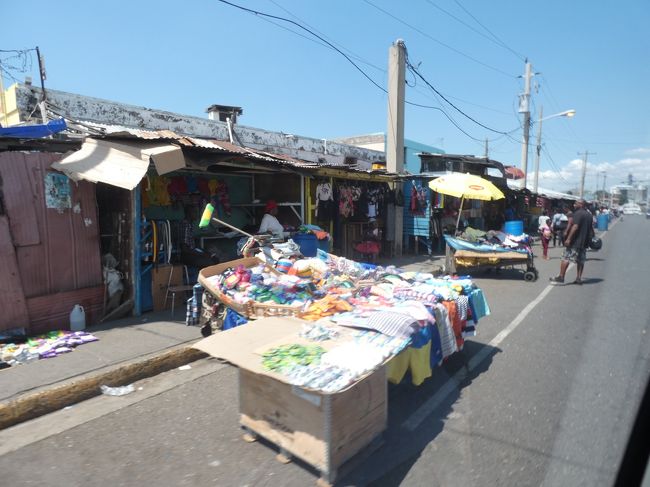 キングストン ダウンタウン チボリ・ガーデンズ/トレンチタウン地区 (Tivoli Gardens/Trench Town, Down Town, Kingston)