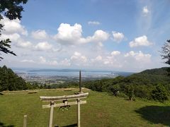 灼熱の盛夏に歩む、北陸の戦国旅路(3日目 七尾城、兼六園)