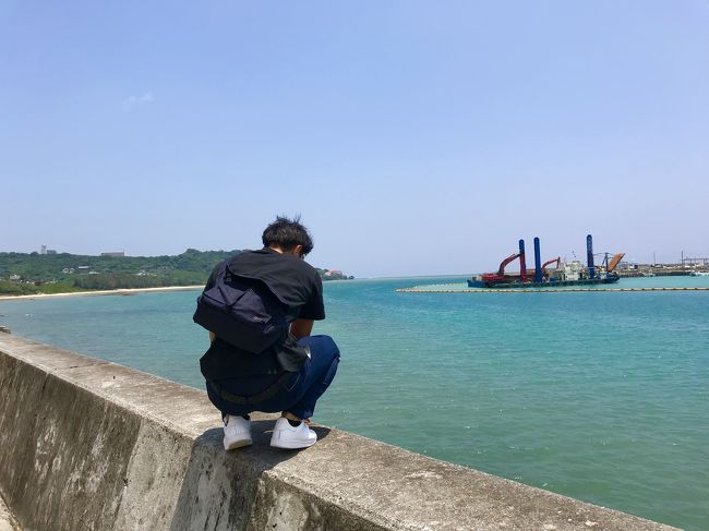 相方さんと初めての旅行ということで、jetstarで行く沖縄3泊4日!<br /><br />関東に台風13号が迫ってきた頃に沖縄へ出発!<br /><br />1日目は北部~瀬長島でまったり過ごしました*