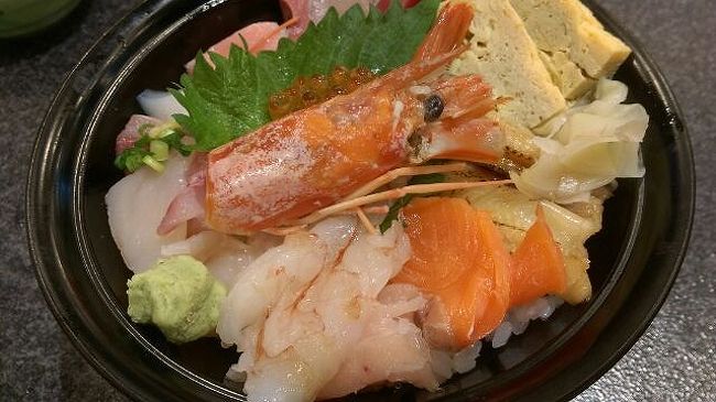 僕の日常です(笑)。<br />最近、外食が増えまして…。<br />スマホで撮ったメモ程度の寄せ集めです。<br />画像は、海鮮ちらし丼＠すしざんまいです。<br /><br />過去の京都・京都市散歩記<br /><br />関西散歩記～2017-3 京都・京都市編～<br />https://4travel.jp/travelogue/11326709<br /><br />関西散歩記～2017-2 京都・京都市編～<br />https://4travel.jp/travelogue/11300461<br /><br />関西散歩記～2017 京都・京都市編～<br />https://4travel.jp/travelogue/11219456<br /><br /><br /><br />京都まとめ旅行記<br /><br />My Favorite 京都 VOL.4<br />https://4travel.jp/travelogue/11369230<br /><br />My Favorite 京都 VOL.3<br />https://4travel.jp/travelogue/11275410<br /><br />My Favorite 京都 VOL.2<br />http://4travel.jp/travelogue/11120777<br /><br />My Favorite 京都 VOL.1<br />http://4travel.jp/travelogue/10945390<br /><br />