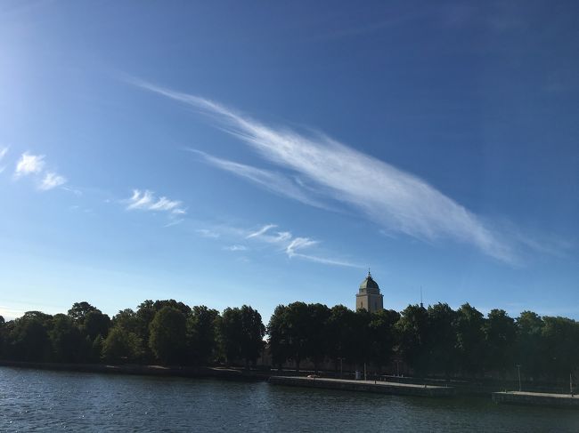中学生の娘を連れて、フィンランドを旅しました。<br />私は3回目のフィンランド、娘は初めてです。<br />2人の都合を照らし合わせると、世間のお盆休みになってしまいましたが、割り切って年明けから飛行機チケットやホテル手配を始めました。<br />完全なる個人旅行なので、お盆のツアーよりは安くできたと思います。<br />相変わらずフィンランドは素敵な所でした。<br /><br />8月10日(金)福岡からヘルシンキ、国立博物館など<br />8月11日(土)スオメンリンナ島、ヒエタラハティ、アラビアなど <br />8月12日(日)タンペレ日帰り旅行<br />8月13日(月)マリメッコアウトレット、エスポー、デザインミュージアムなど<br />8月14日(火)軽く観光、ヘルシンキから福岡へ<br />8月15日(水)朝 福岡空港着<br />